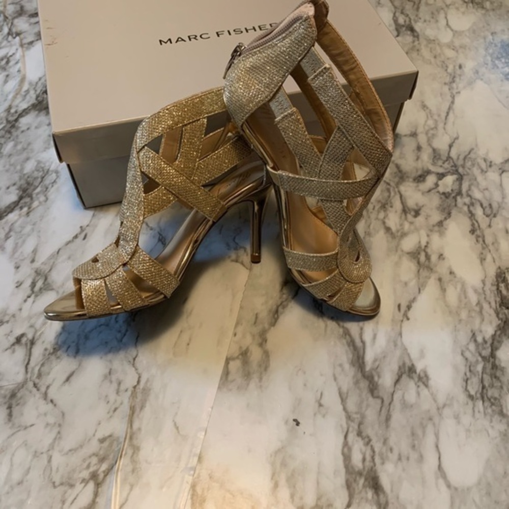 Marc Fisher Nala Gold Strappy Stiletto Heels Size 6 Elegant Metallic Sandals